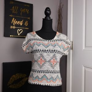 🌻 Love J Tribal Shirt (M)